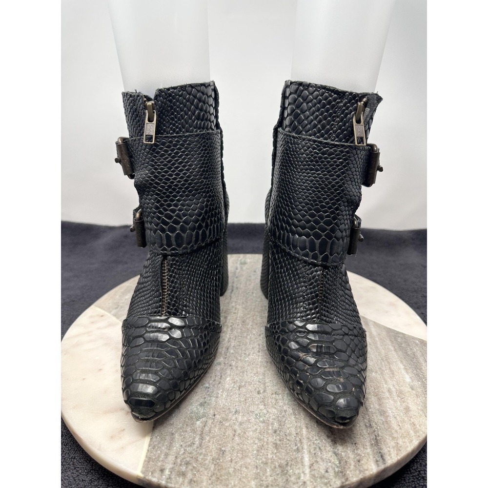 Freebird By Steven Joey Boots Womens Size 8 Black Leather Snakeskin Buckle Heels